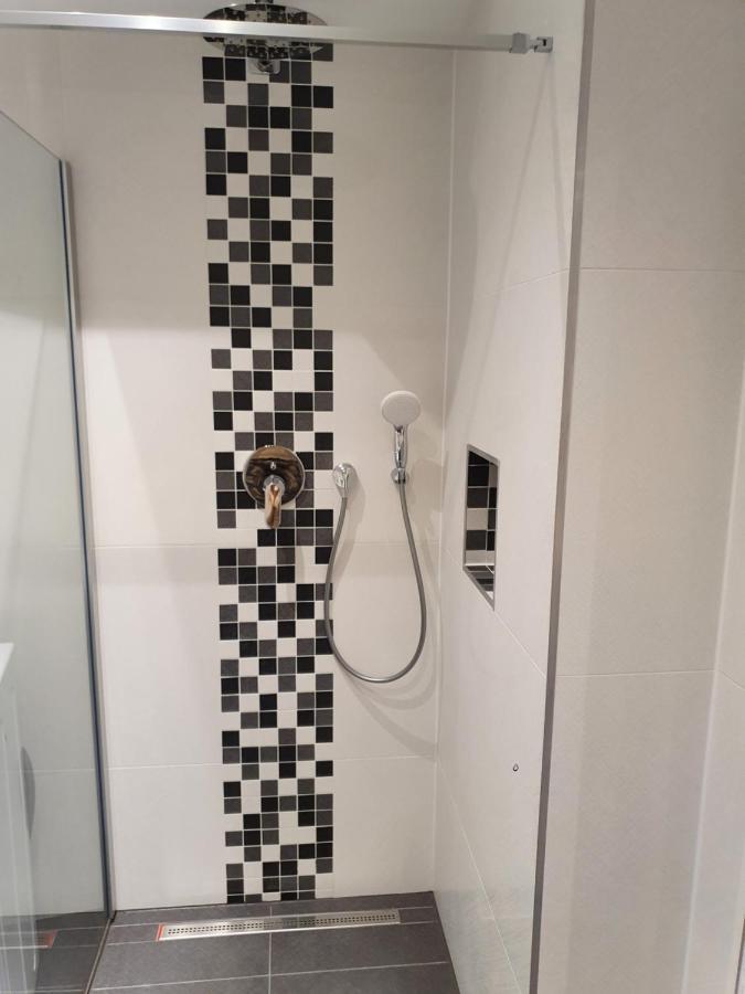Smarte Dachgeschosswohnung Mit 2 Terrassen Direkt Am Hauptbahnhof Apartment Wien